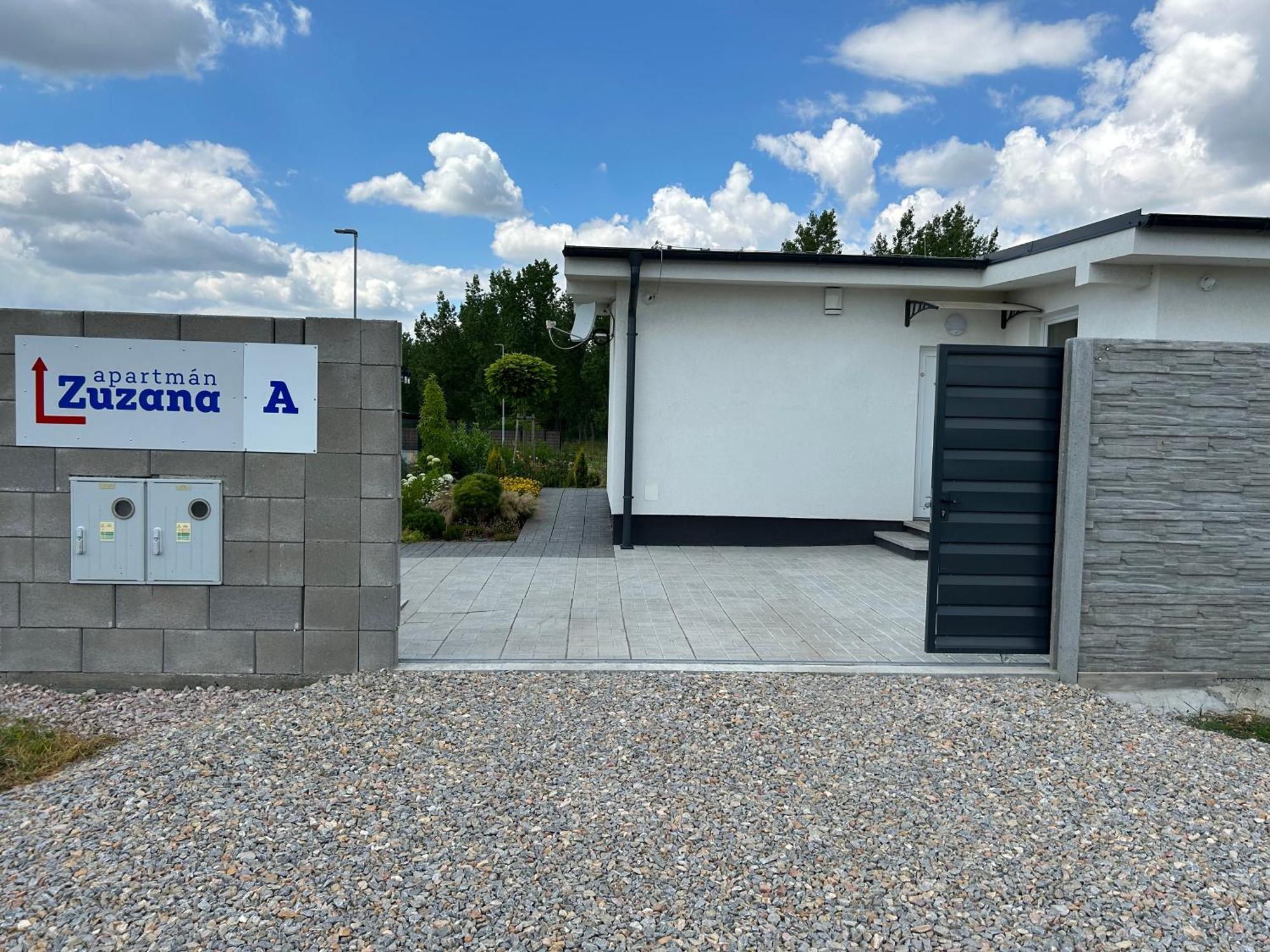 Apartman Zuzana Nesvady 客房 照片